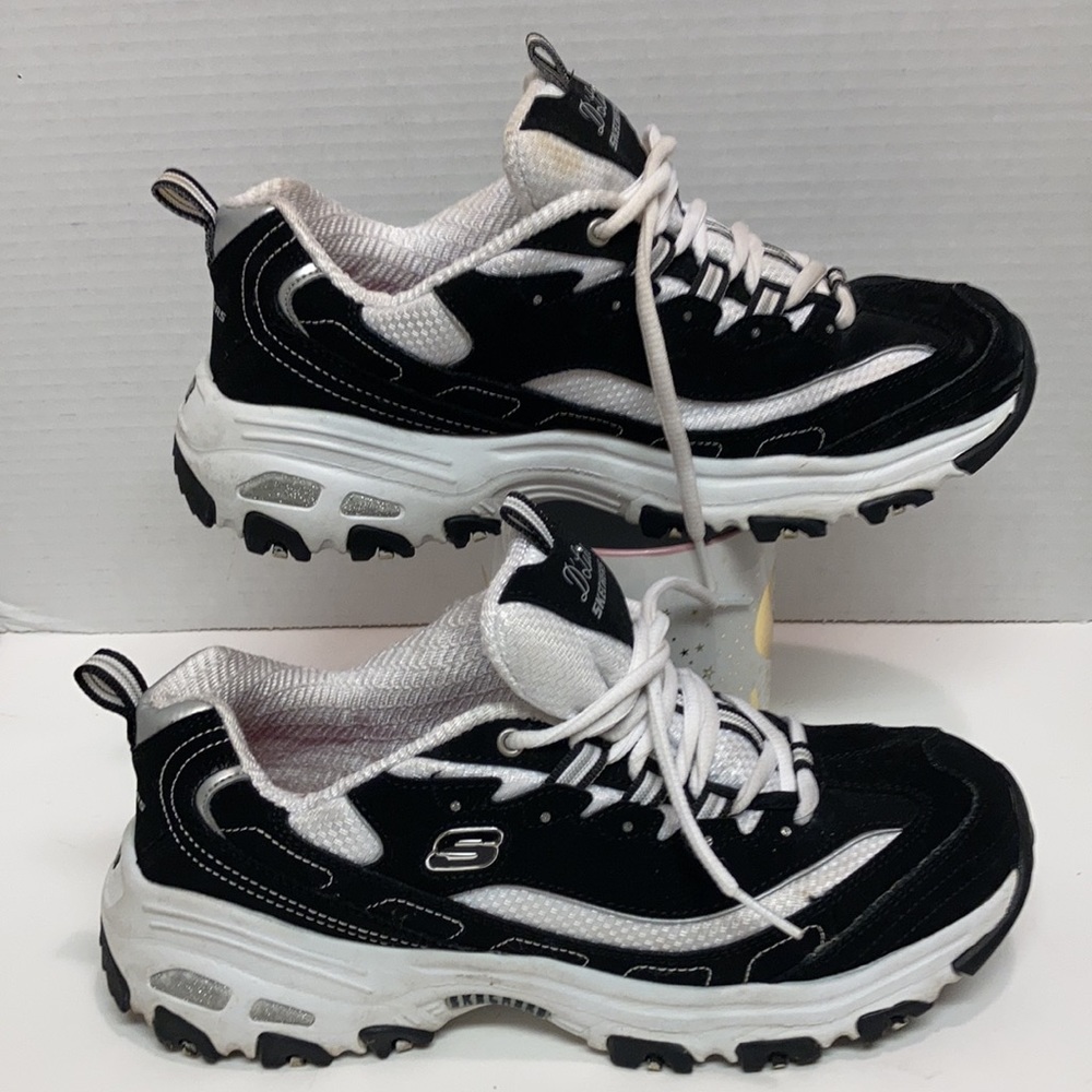 SKECHERS D’ LITE LADIES SNEAKERS